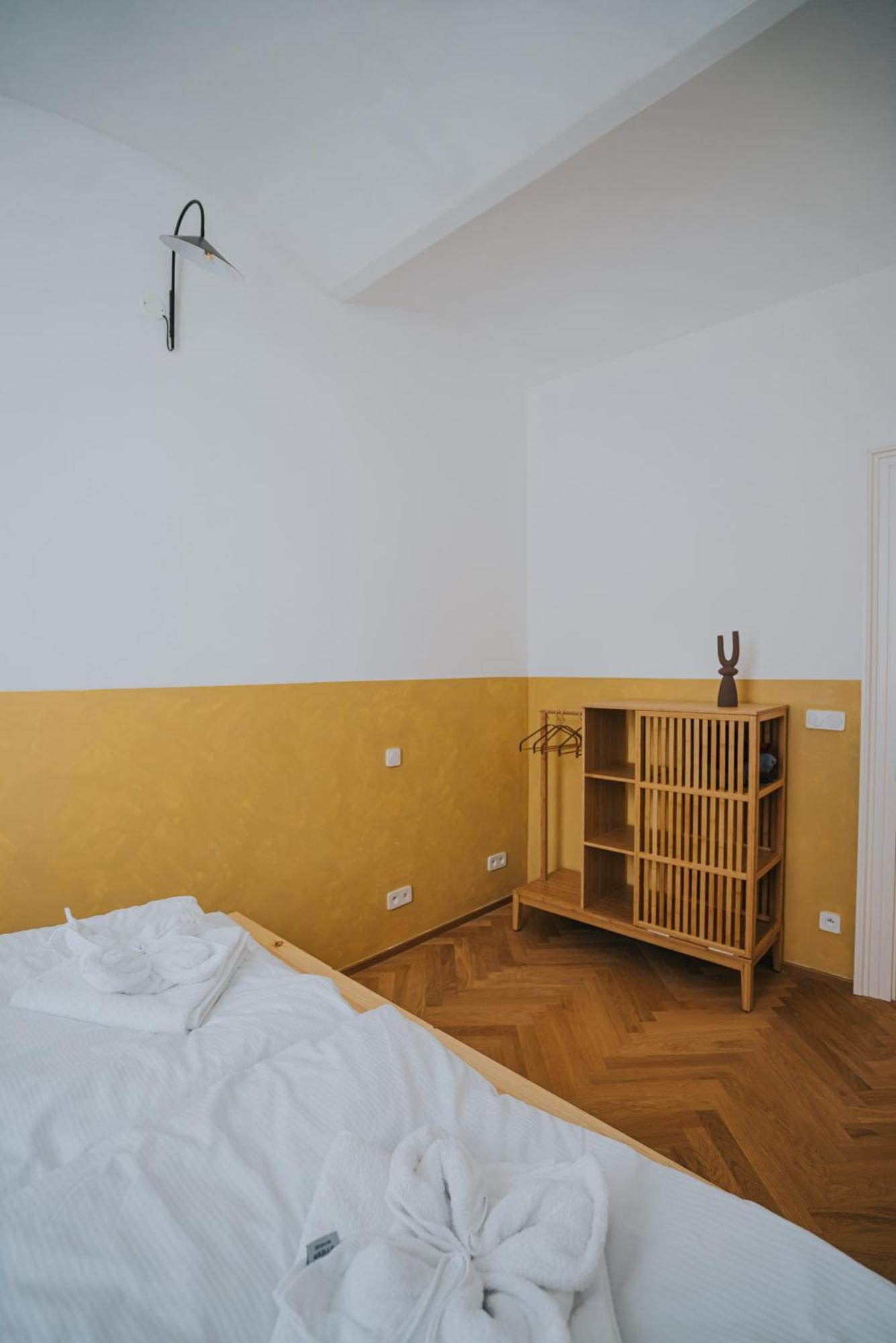 Bohemian Experience Apart Otel Prag