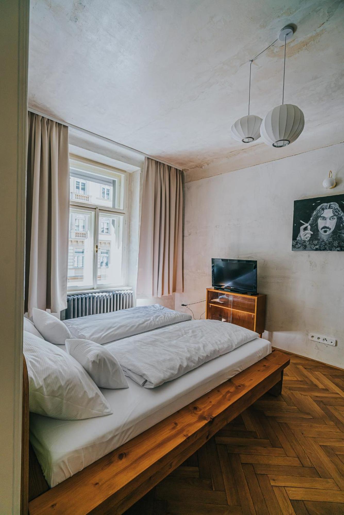 Bohemian Experience Apart Otel