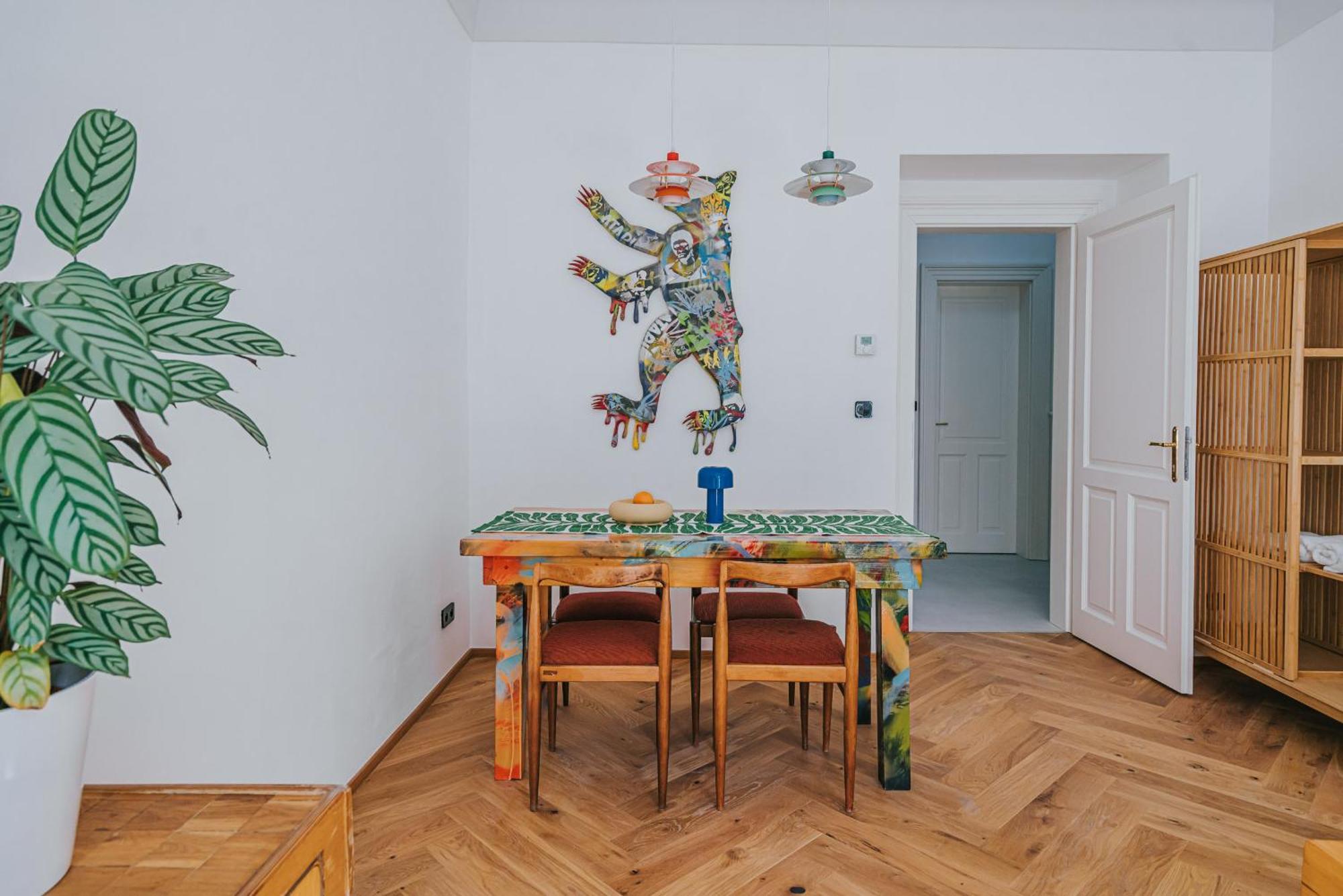 Bohemian Experience Apart Otel